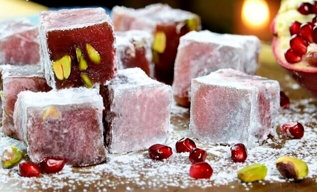 لوکوم انار ؛ شیرینی اصیل و خوش‌رنگ ترکی ویژه یلدا