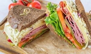 طرز تهیه ساندویچ پاسترامی گرم خانگی