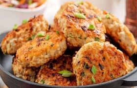 کوکو سیب زمینی با مرغ؛ بهترین گزینه برای یک شام فوری با دستور پخت آسان