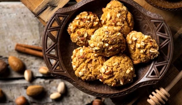 طرز تهیه کوکی آجیلی، یک بمب انرژی که حسابی شارژتون می‌کنه 