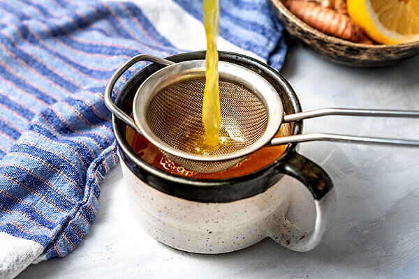 ۷ دمنوش برای سردرد و حالت تهوع