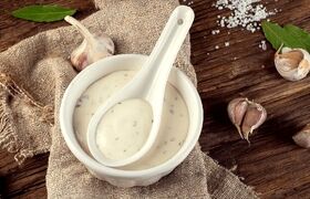 سس سیر خانگی ؛ طعمی غلیظ ، معطر و همه کاره برای ارتقای هر غذا + روش تهیه