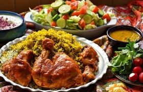 سیب پلو کرمانشاهی با مرغ؛ بهتر است برای پختنش روغن کرمانشاهی را حذف نکنید!