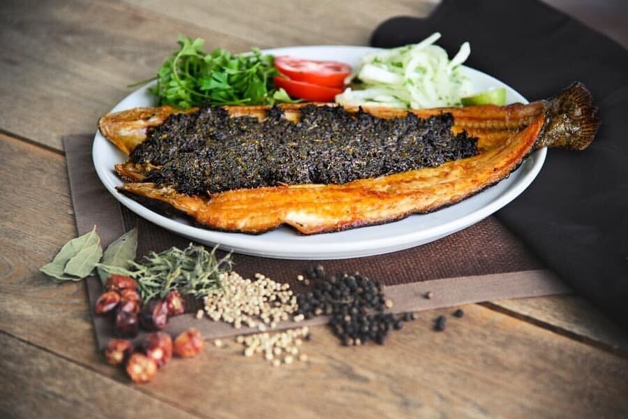 طرز تهیه حشو و ماهی جنوب سرخ کرده ؛ غذایی ساده و خوشمزه
