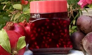 ترشی انار چطور درست می‌شود؟؛ چه ادویه هایی برای ترشی انار مناسب است؟