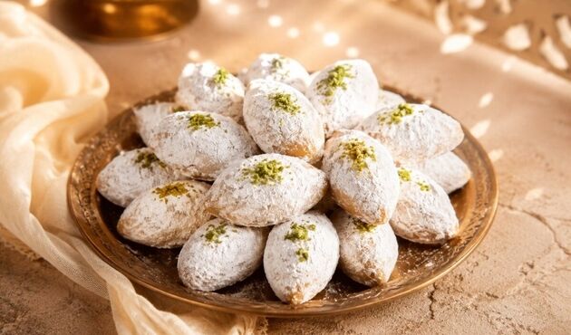 قطاب یزدی اصل و خانگی را بدون فر بپزید