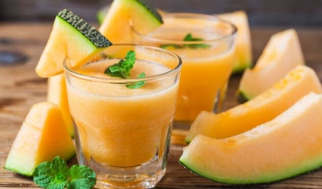 طرز تهیه اسموتی طالبی؛ خنک، طبیعی و خوش عطر