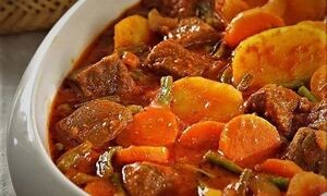 طرز تهیه خوراک لوبیا سبز مجلسی با طعمی بی‌نظیر