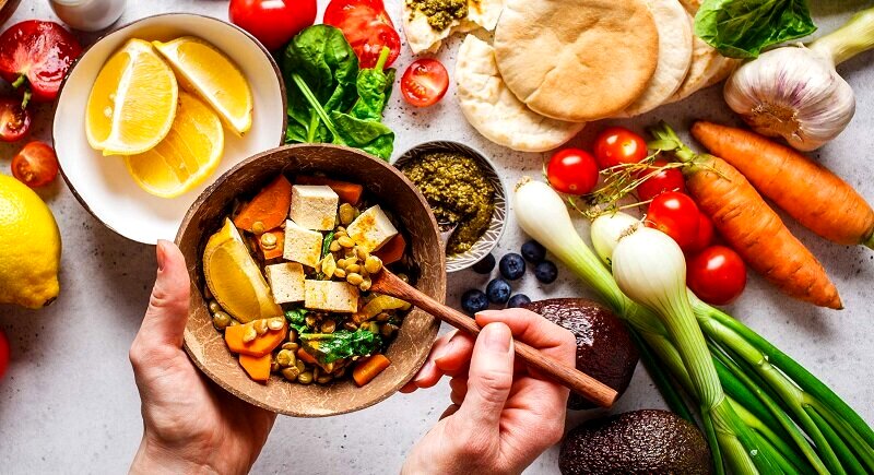 ۸ سبزی ارزان که شما را لاغر می کند