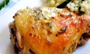 مرغ مارینه یونانی ؛ غذایی فوری برای وضعیت جنگی + روش تهیه