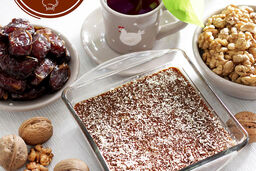 طرز تهیه رنگینک با خرمای له شده