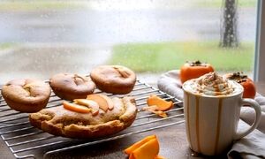 کیک خرمالو ؛ گزینه ای خانگی و خوشمزه به جای دسرهای صنعتی و پر شکر