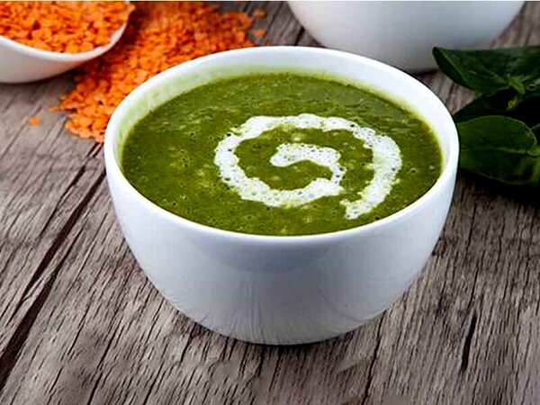 طرز تهیه سوپ اسفناج؛ مقوی و خوشمزه