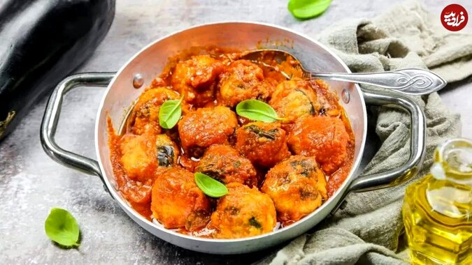 پخت مرغ در سس بادمجان به سبک نجف دریابندی
