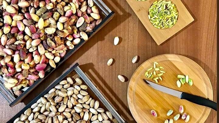طرز تهیه خلال پسته در خانه