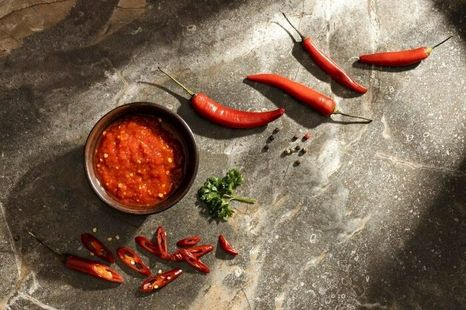 طرز تهیه مربای فلفل خوشمزه؛ هم تند و هم شیرین