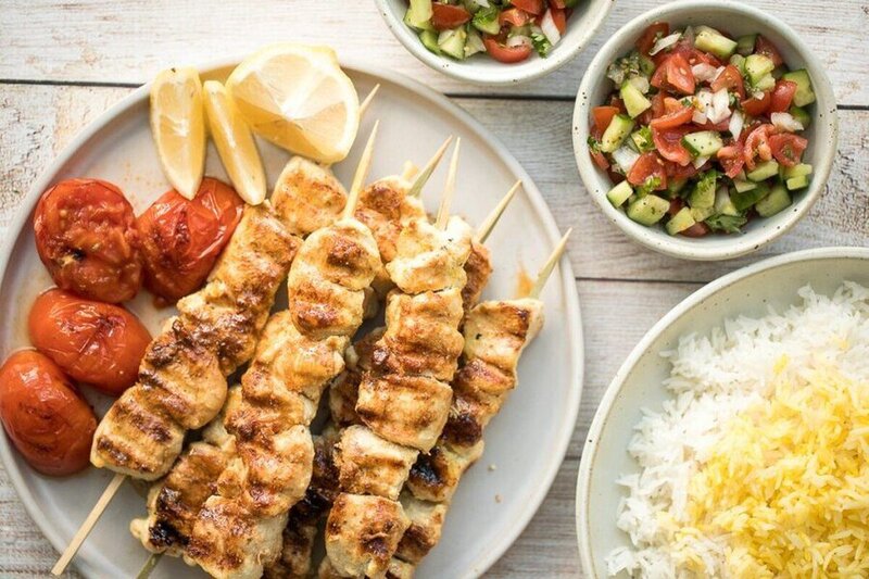 طرز تهیه جوجه‌کباب در ماهیتابه رژیمی آبدار و خوشمزه