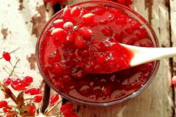 چگونه مربای زرشک خوش‌رنگ درست کنیم؟ قرمز ، شفاف و خوش طعم + فوت و فن