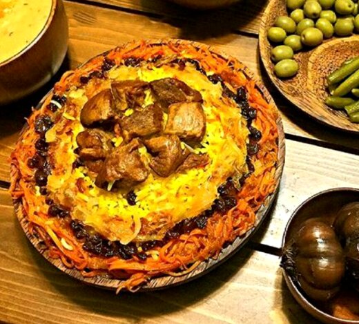 پلو بخارا مجلسی با گوشت و کشمش