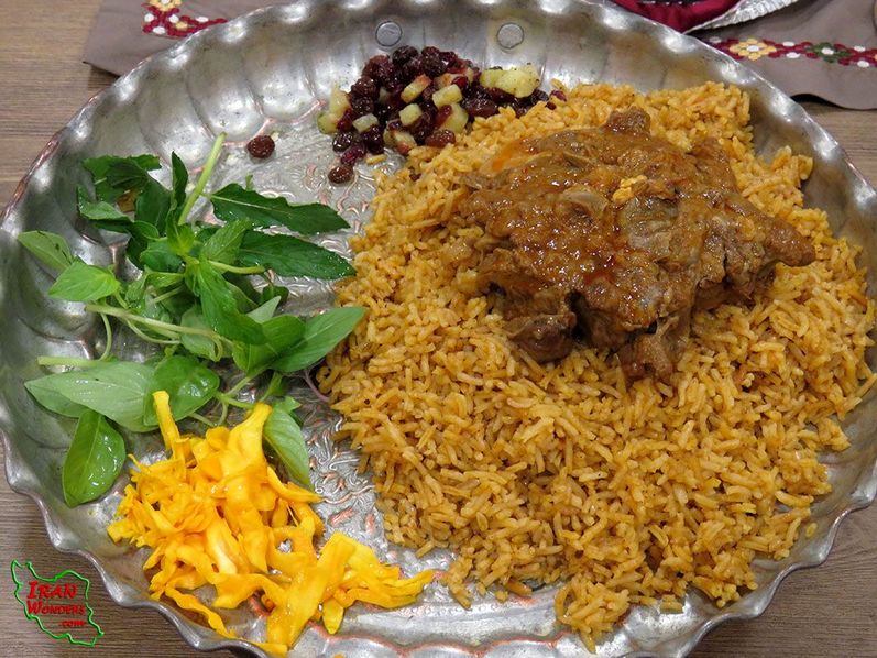 طرز تهیه چکدرمه غذای محلی ترکمن‌ها