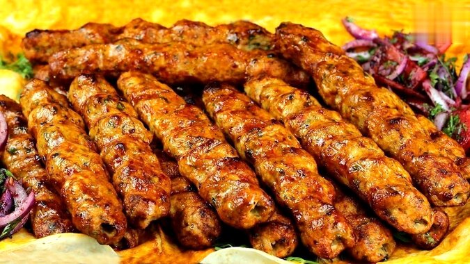 (ویدئو) طرز تهیه کباب کوبیده مرغ عربی در فر