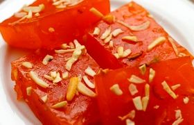 (ویدیو) طرز تهیه حلوا مسقطی عربی با یک لیوان نشاسته ذرت