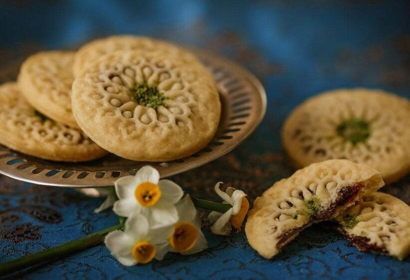 طرز تهیه شیرینی خرمایی خوشمزه و مقوی ویژه ماه رمضان