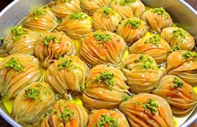 (ویدیو) طرز تهیه باقلوا استانبولی با خمیر خانگی