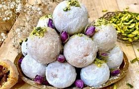 طعم شیرین نوروز با شیرینی‌های محلی
