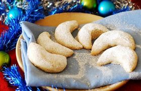 دستور تهیه شیرینی هلال خامه