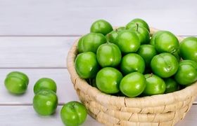 خانم‌های باردار گوجه سبز بخورند یا نه ؟
