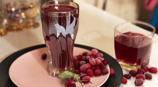 طرز تهیه شربت زغال اخته؛ ۳ روش آسان با ترفندهای کاربردی