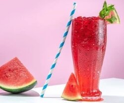 طرز تهیه موهیتو هندوانه هم با سودا و هم بدون آب گاز دار