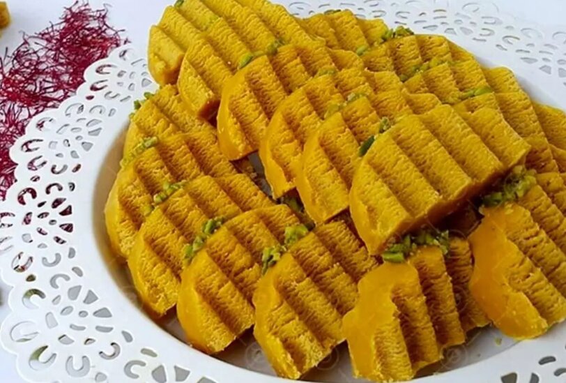 طرز تهیه حلوا نثار زعفرانی ارومیه؛ خوشمزه و سنتی