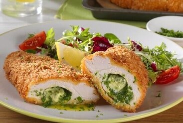 طرز تهیه کیوسکی مرغ؛ غذای محبوب اروپای شرقی