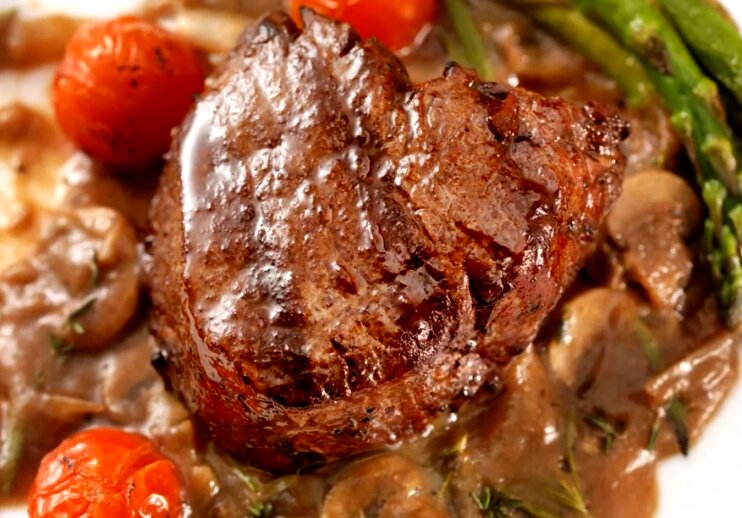 طرز تهیه استیک فیله مینیون خوشمزه در خانه