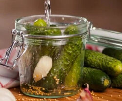 طرز تهیه سس خیارشور اصل رستورانی