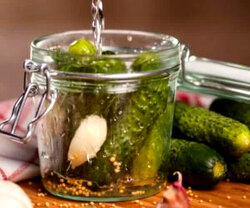 طرز تهیه سس خیارشور اصل رستورانی