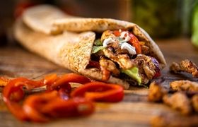 طرز تهیه شاورما گوشت در خانه با طعمی مثل رستوران لبنانی