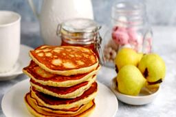 طرز تهیه پنکیک گلابی با شیر و دارچین