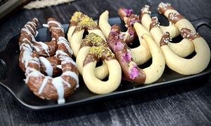 طرز تهیه شیرینی نعلی عید نوروز