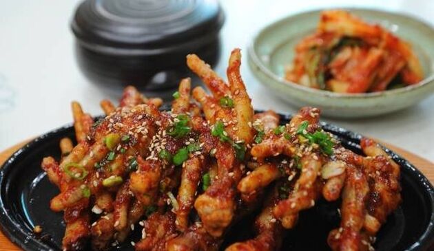 با این رسپی اگر از پای مرغ متنفر هم باشید عاشقش می شوید! + طرز تهیه خوراک پای مرغ