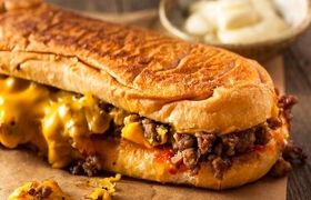 لذیذترین ساندویچ گوشت و پنیر را به این روش درست کنید + نکات کلیدی