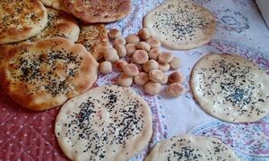 کولیره؛ نان سنتی سنندج با بافتی نرم و نیمه‌شیرین