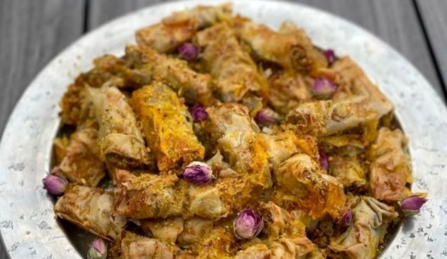 طرز تهیه باقلوا با ارده و شیره انگور؛ ترد و خوش طعم