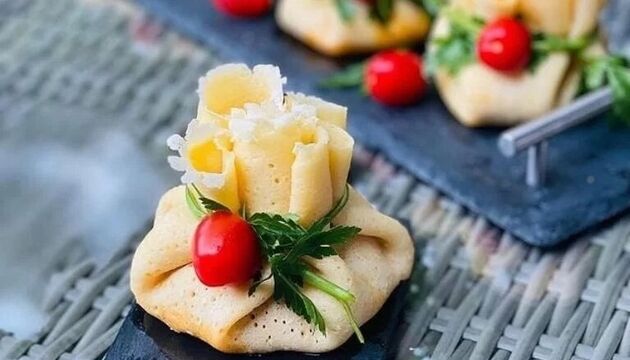 طرز تهیه بقچه گوشت خانگی؛ یک غذای خوشمزه با ظاهری متفاوت