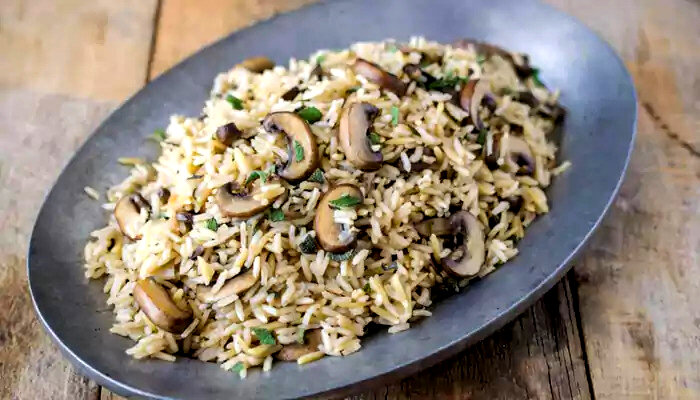 طرز تهیه قارچ پلو ساده بدون گوشت خوشمزه به ۳ روش