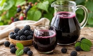 شربت توت سیاه را به راحتی در منزل تهیه کنید