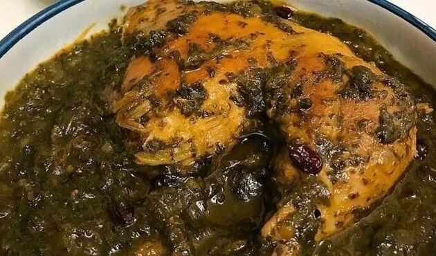 خورش اسفناج پهلو شمالی با عطر برگ سیر تازه و طعم نارنج