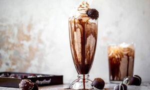 طرز تهیه میلک شیک تیرامیسو با لیدی فینگر